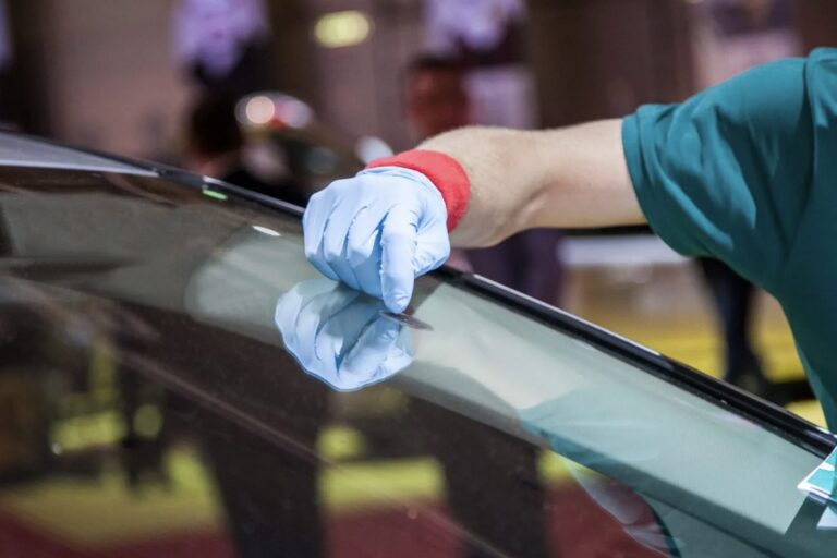 Çelik Oto Cam Değişimi